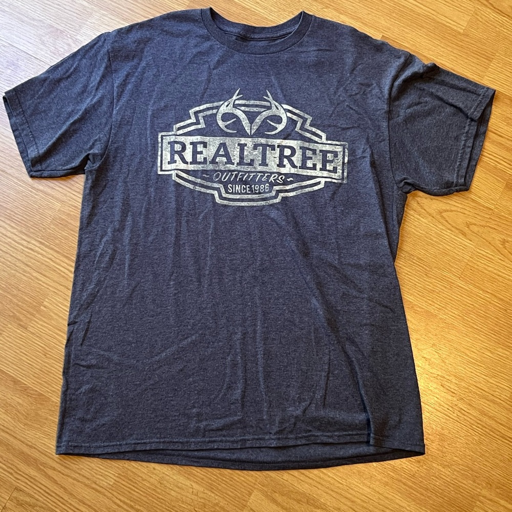 RealTree Outfitters Tee